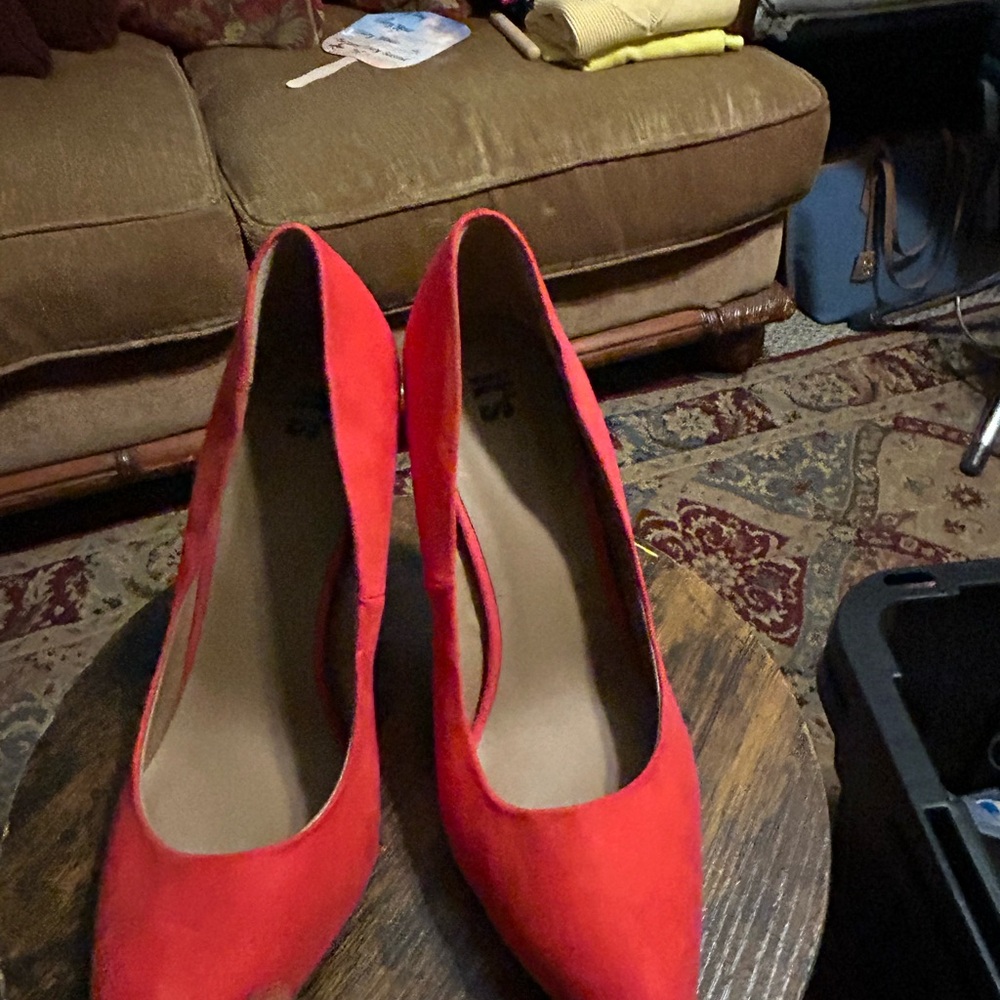 Bold Red Pointed-Toe Suede Pumps